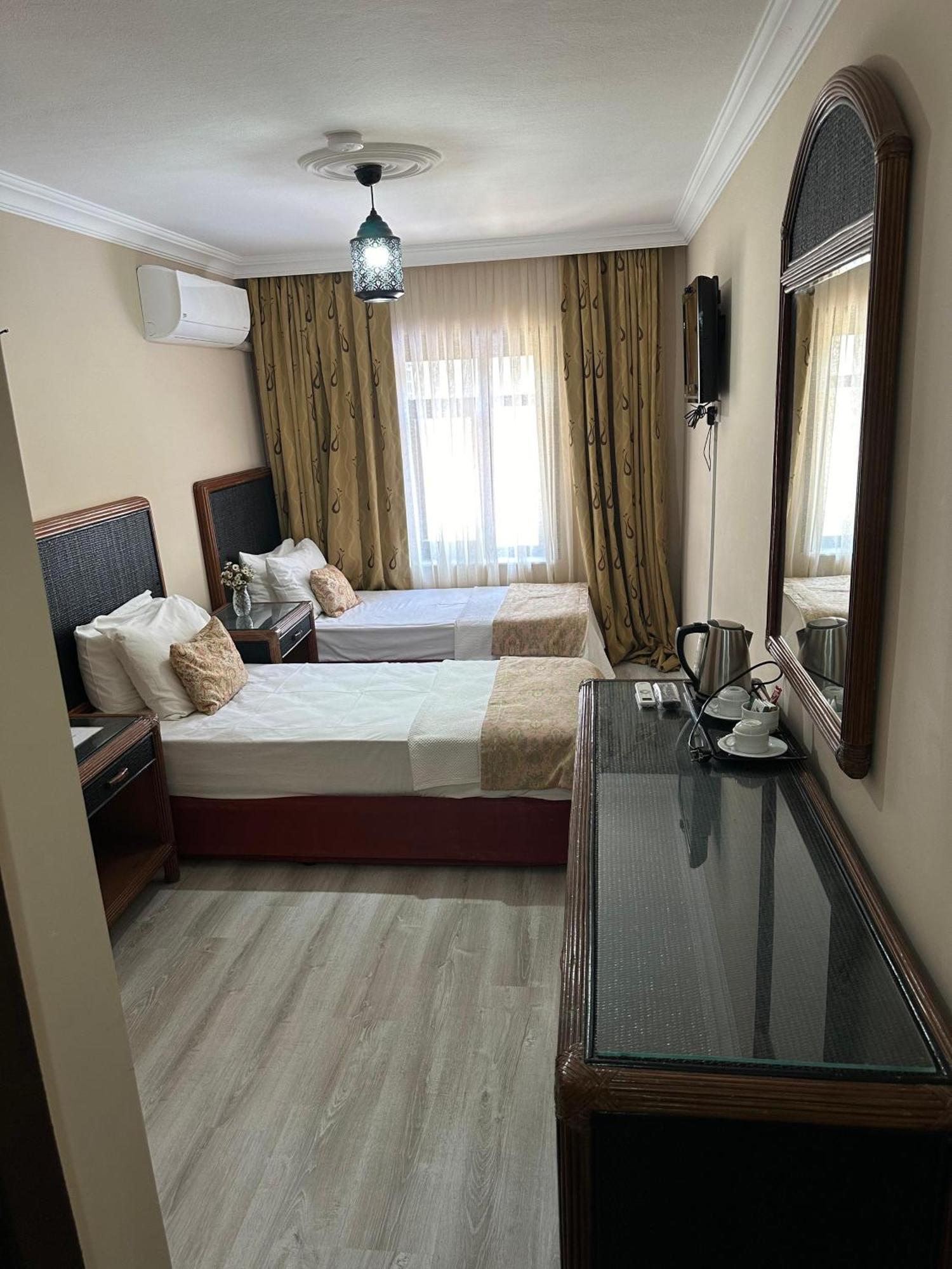 Loost Town Inn Hotel Antalya Eksteriør bilde